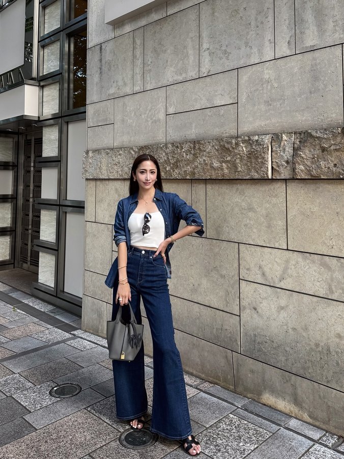 Instagram post by @ammymzk0926 for YANUK. Caption reads: shirt/denim... @yanuk_official 👖

#yanuk #ヤヌーク.