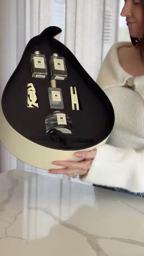Instagram post by @iamsoph for Jo Malone London. Caption reads: [...] would love this for Mother’s Day....