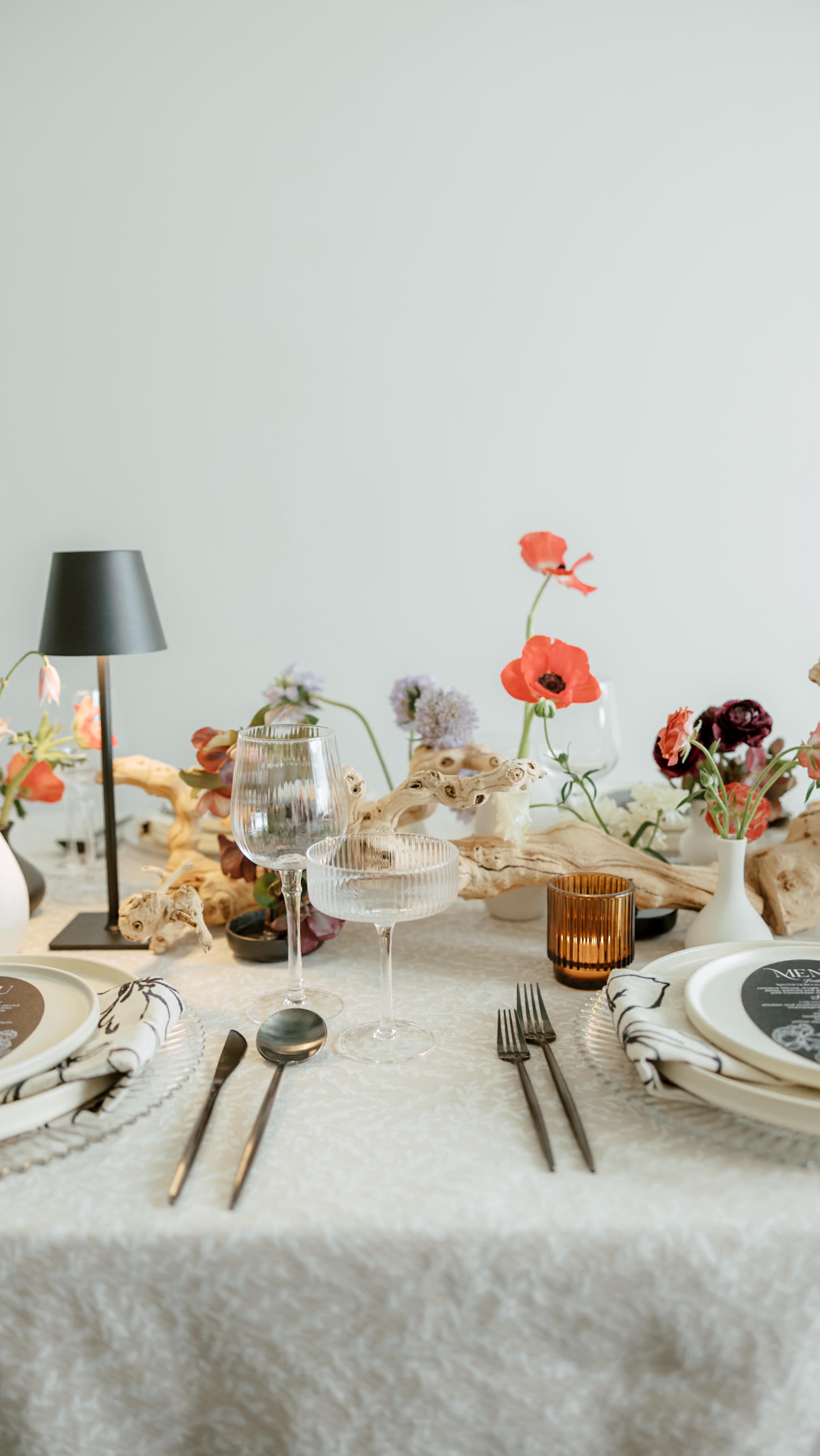 Instagram post by @bebsdecor for Experian. Caption reads: [...] 1 unforgettable activation. 🚀

When....