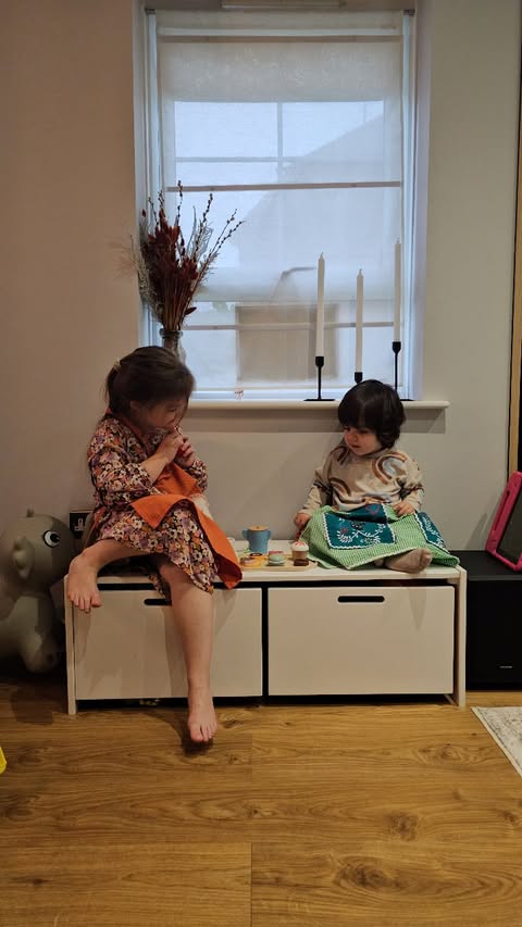 Instagram post by an influencer for Jaques of London. Caption reads: [...] Cyber Week cheer with @jaquesoflondon ! 💫✨....