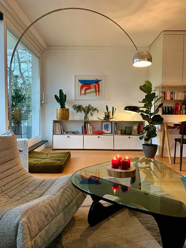 Instagram post by @stadtwaldfluss for Interior Design. Caption reads: [...] Mood.
.
.
.
.
.
.
.
.
.
#interior....