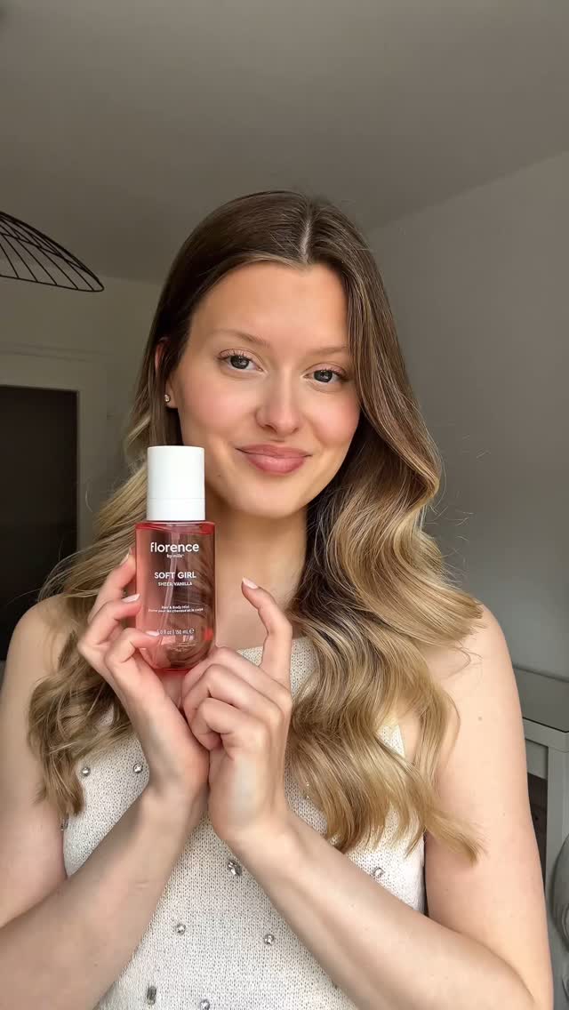 Instagram post by @joananlkr for florence by mills. Caption reads: anzeige | loving the @florencebymills hair & body....