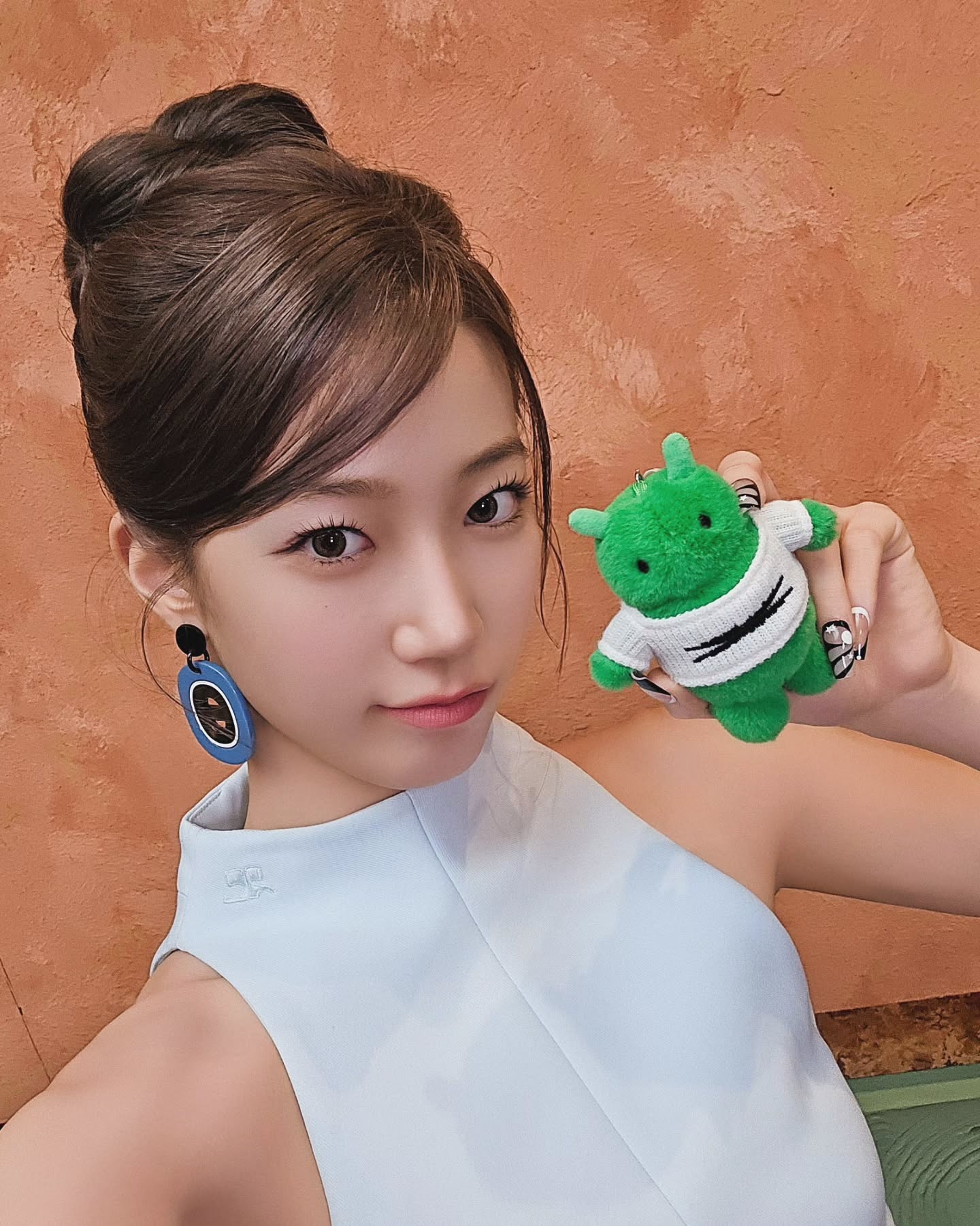 Instagram post by @zuhazana for Android. Caption reads: See you soon🏵
#광고 #sponsored @android.