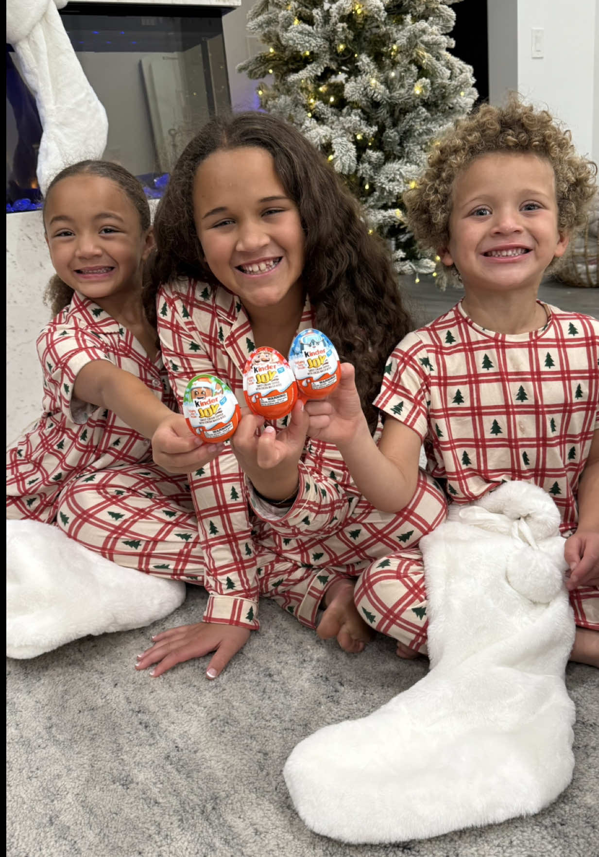 TikTok post by @fluellenfam for Kinder. Caption reads: [...] season got a little sweeter with @kinderusa....