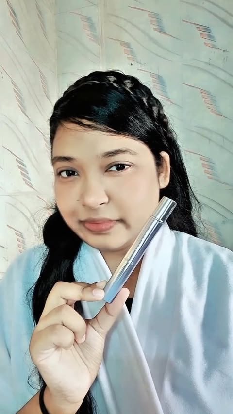 Instagram post by @skincareblog120 for Judydoll. Caption reads: Judydoll Watery Essence Lip Gloss – G04 Berry Ice....