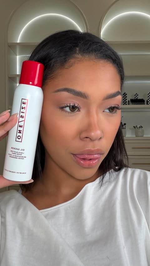 Instagram post by @leilanigreen for ONE/SIZE. Caption reads: [...] THE OILY SKIN BADDIES! And of course....