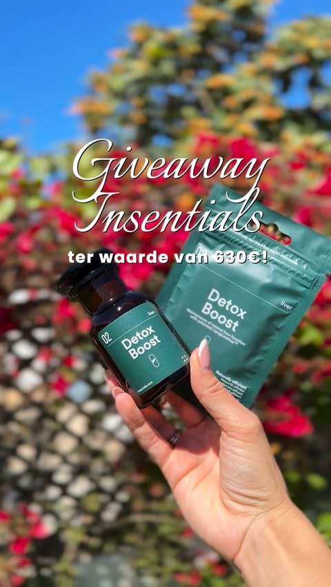 Instagram post by @wandermama.diaries for INSENTIALS. Caption reads: [...] een Detox Boost Pakket van....