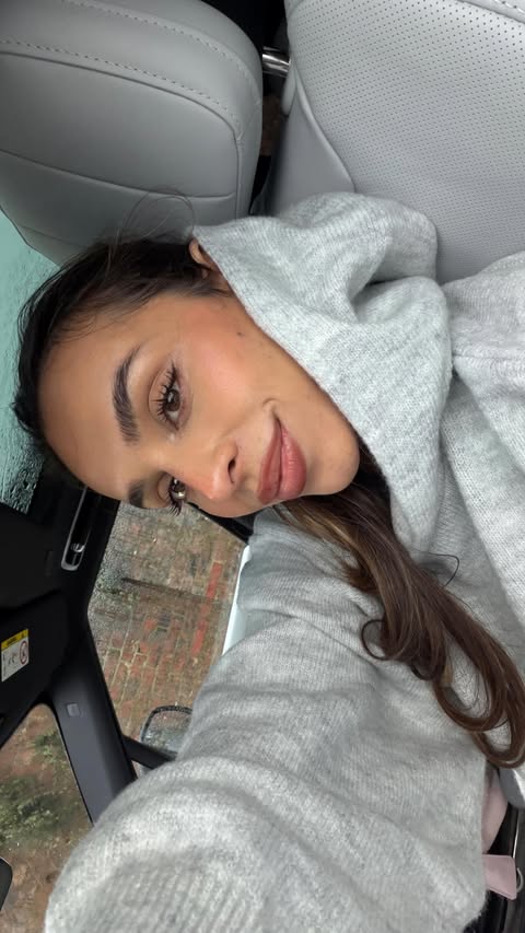 Instagram post by @sophievj for Spotlight Oral Care. Caption reads: Healthy mouth, confident smile ✨ 
Spotlight’s....