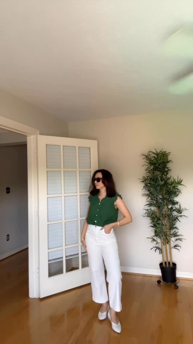 Instagram post by @rukiyeekomurcu for Simple Retro. Caption reads: Shoes : @vivaia_official 

I really loved the....