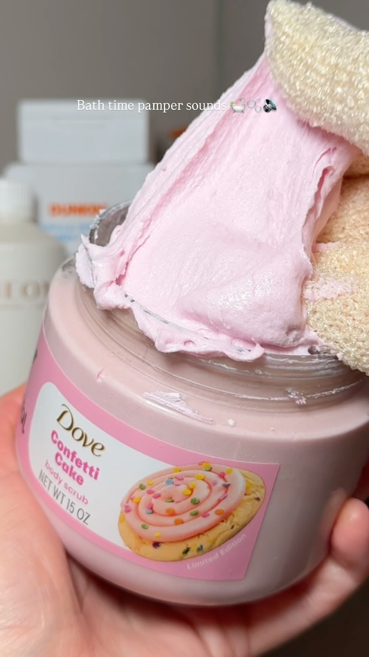 Instagram post by @youglowgrrl for Dunkin’. Caption reads: Bath time pamper sounds 🛀🏻🫧🔊

Products....