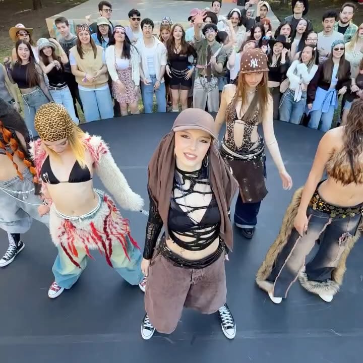 Instagram post by @bedirhantasc for LES BENJAMINS. Caption reads: styled by me for angels @m6nifestgirls....