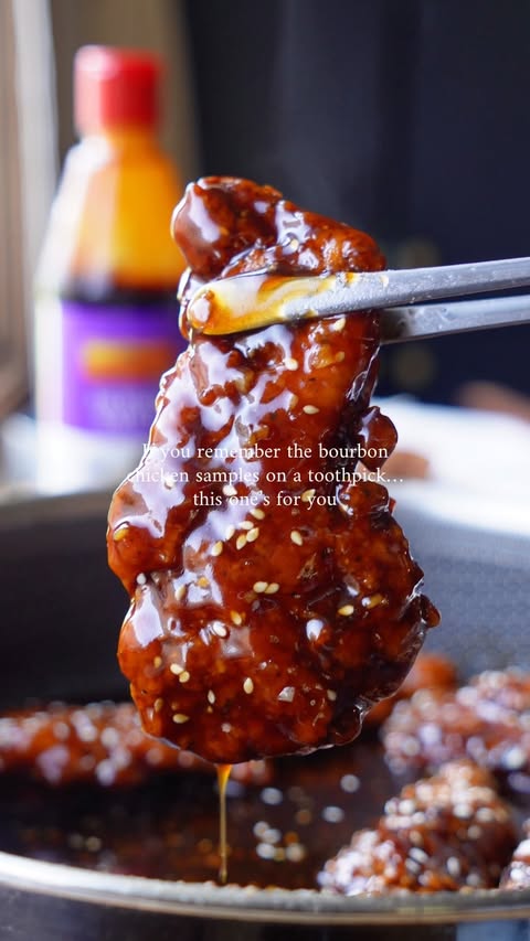 Instagram post by @platesbykody for Lee Kum Kee. Caption reads: [...] imagine it on crispy chicken strips. Lee Kum....