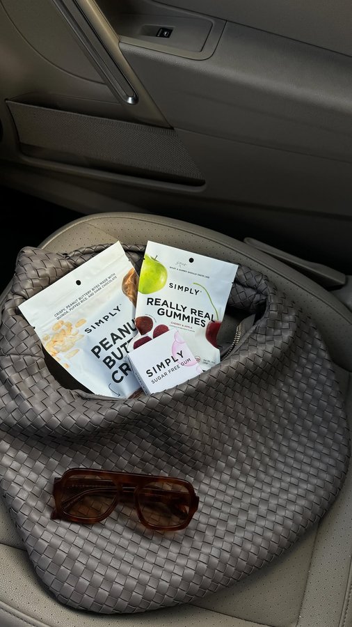 Instagram post by @roxy.becerril for Simply Gum. Caption reads: Celebrating 10 years of @simplygum with treats....