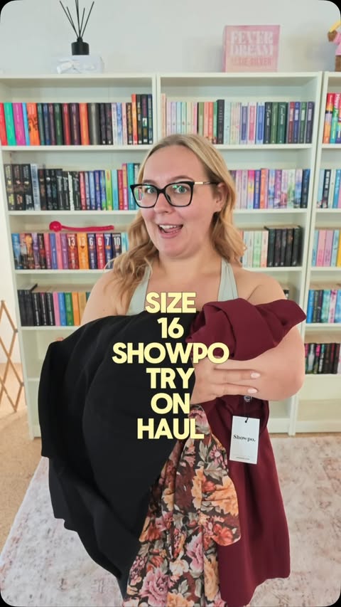 Instagram post by @_tayduffy_ for Showpo. Caption reads: [...] just want to say a massive thank you to....