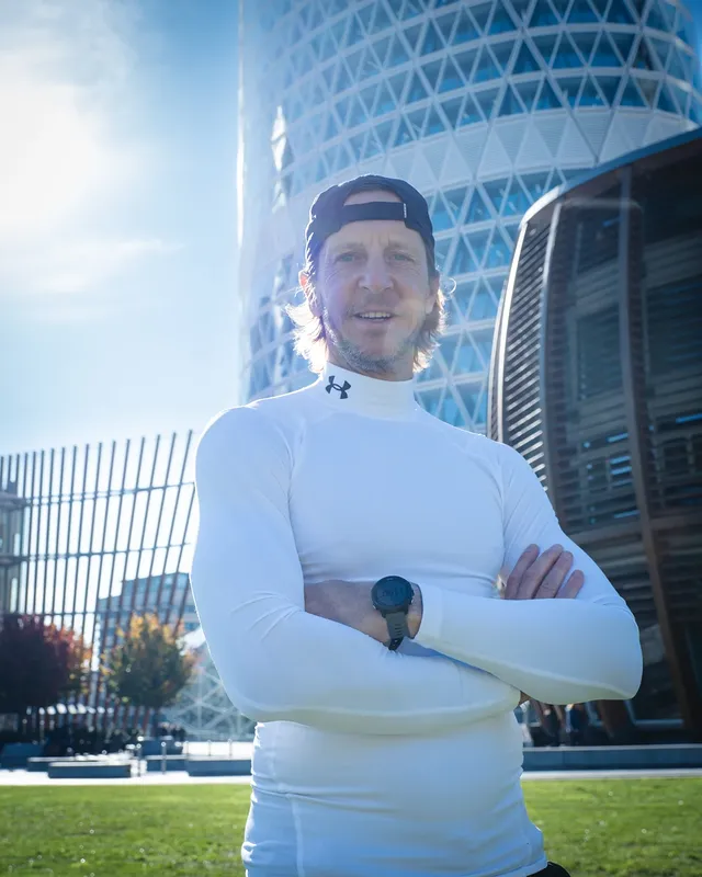 Instagram post by @massimoambrosini for Under Armour. Caption reads: Running mode 🏃🏼‍♂️⚡ @underarmour @uarunning #adv.