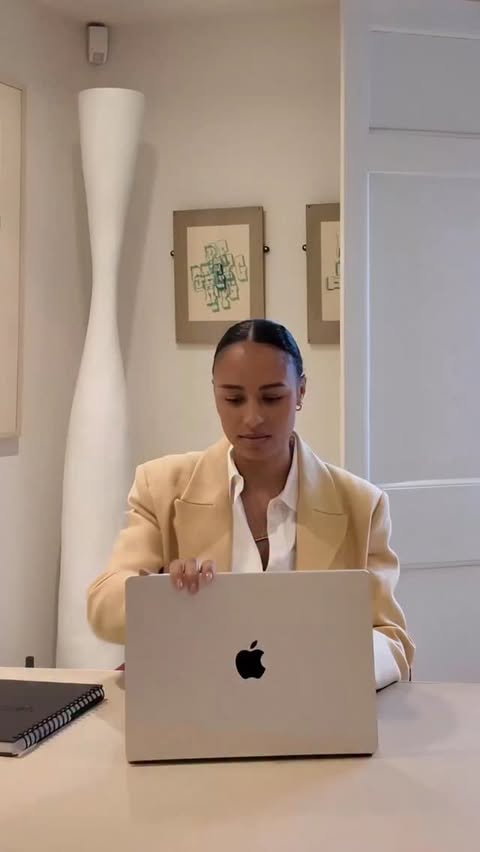 Instagram post by @charlottesevensix for Coca-Cola GB & Ireland. Caption reads: AD My wind down routine is non negotiable and CCZZ....