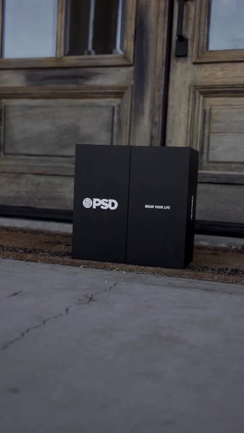 Instagram post by @themoneymayfield for PSD Underwear. Caption reads: [...] this holiday season, start here!....