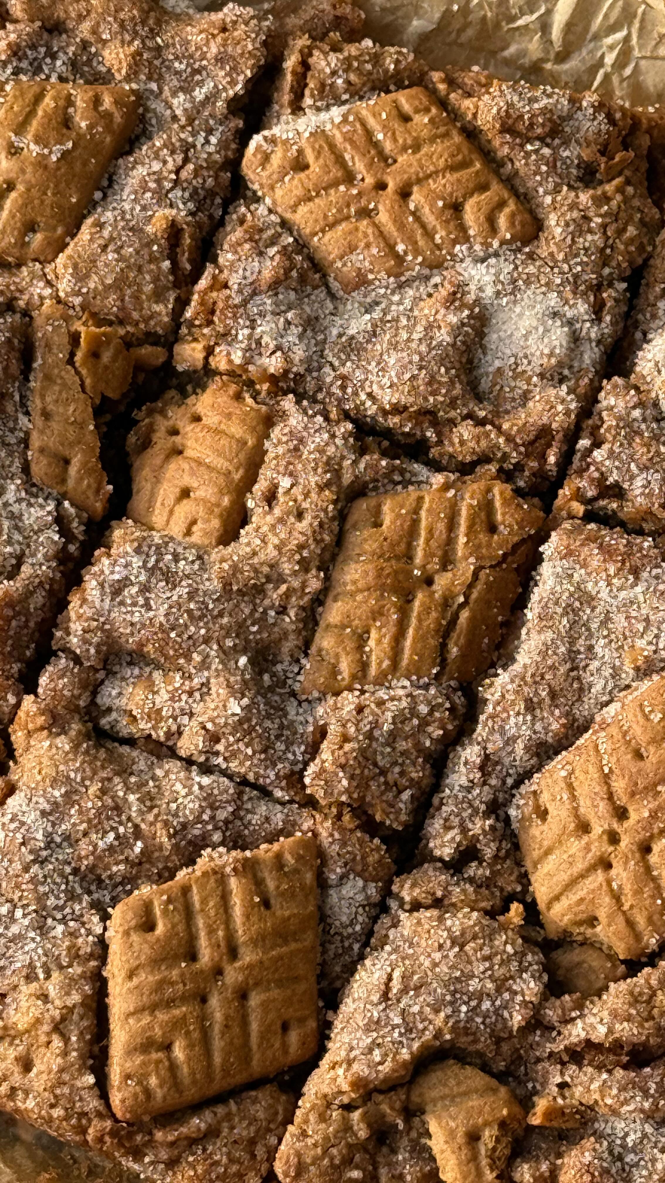 Instagram post by @foodiefromvt for Simple Mills. Caption reads: Snickerdoodle Graham Cracker Blondies✨These....
