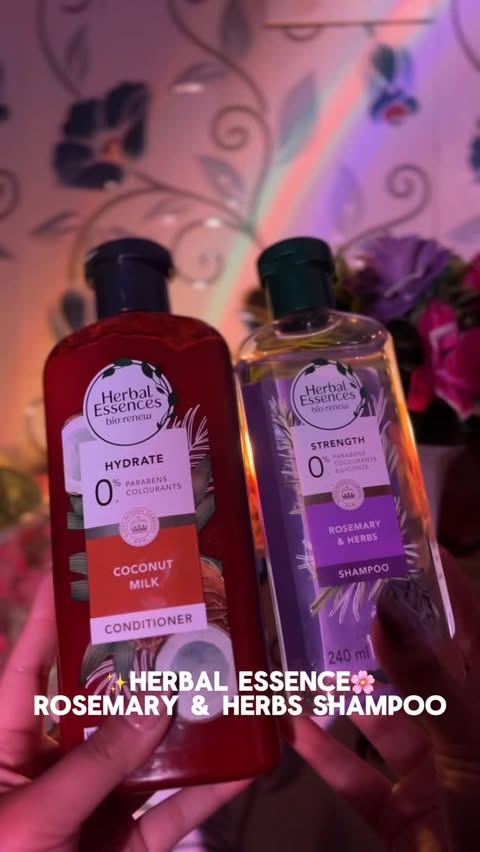 Instagram post by @_vanshu___11 for Herbal Essences. Caption reads: [...] SLIP is non negotiable💗 @flipkart....