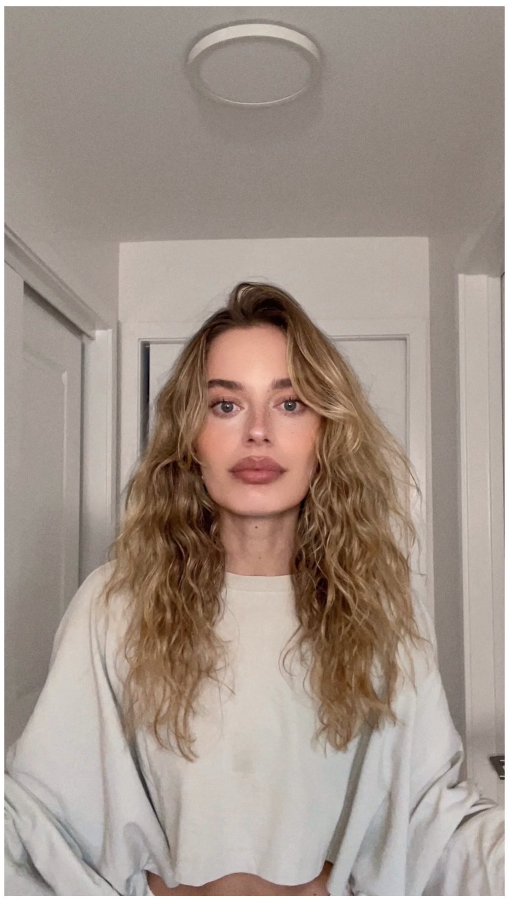 Instagram post by @sonyaesman for Kevin Murphy. Caption reads: How I turn my straight and flat hair into a ✨curly....