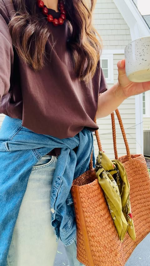 Instagram post by @jeans.on.friday for Madewell. Caption reads: [...] comfortable! Comment for links 🤍 @madewell....