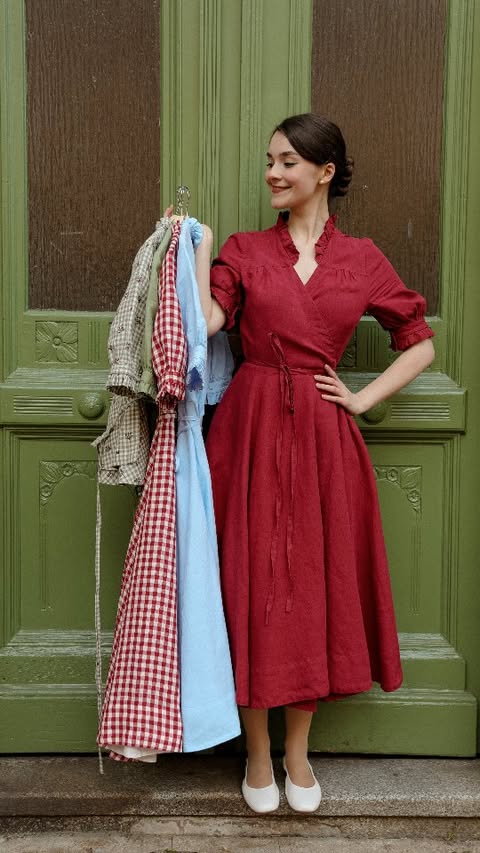 Instagram post by @shirinatra for Son de Flor. Caption reads: [...] new Spring and Summer pieces from the....