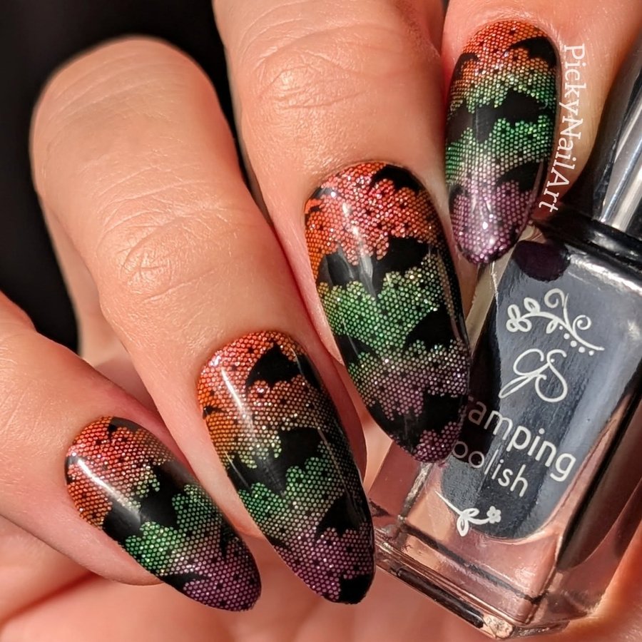 Instagram post by @pickynailart for Madam Glam. Caption reads: Fab bats with an even more fab glow. *PR*

Do the....