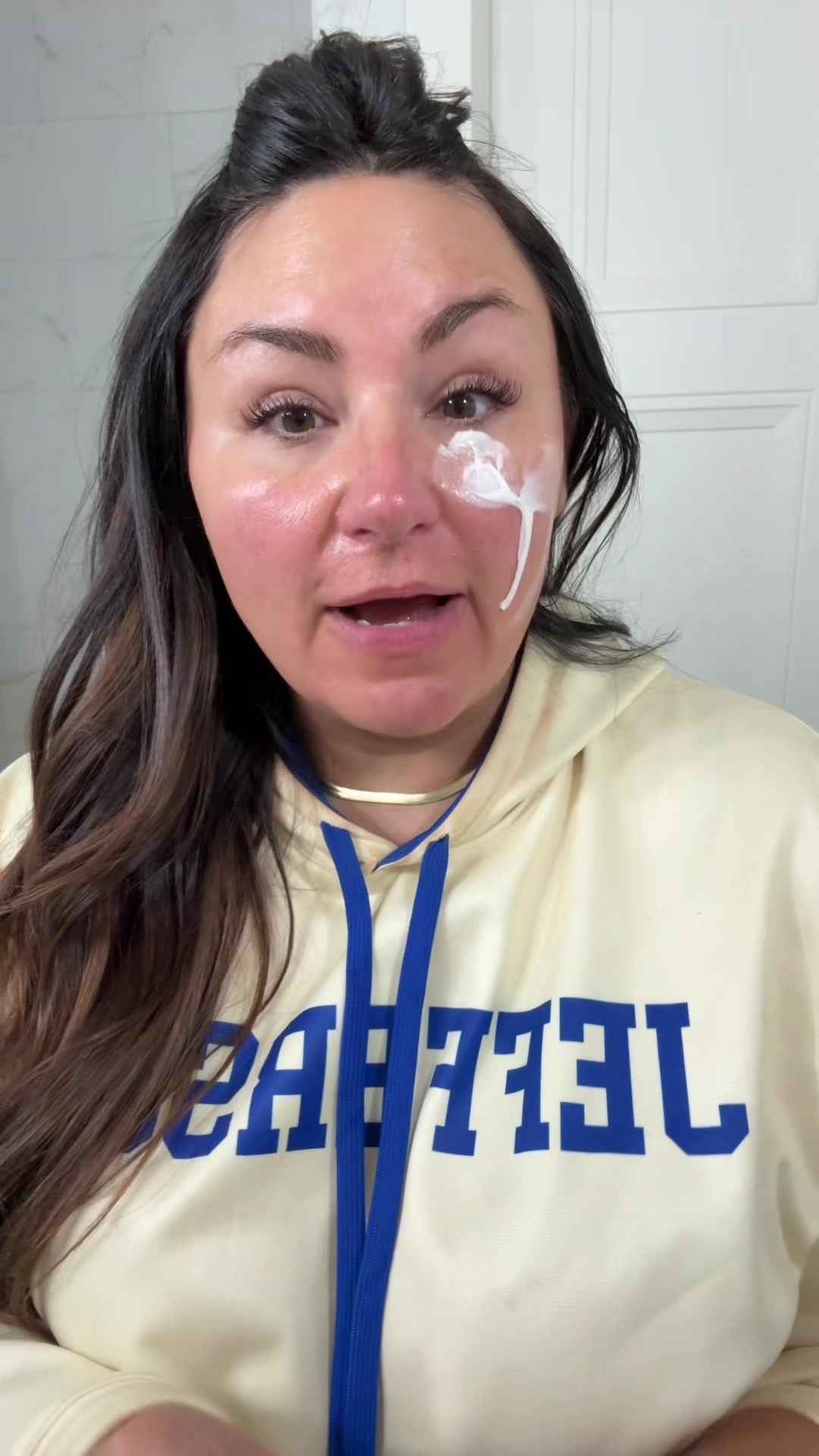 TikTok post by @jennifer.baumannnn for YCZ Beauty. Caption reads: [...] over my face because it’s THAT good @YCZ....