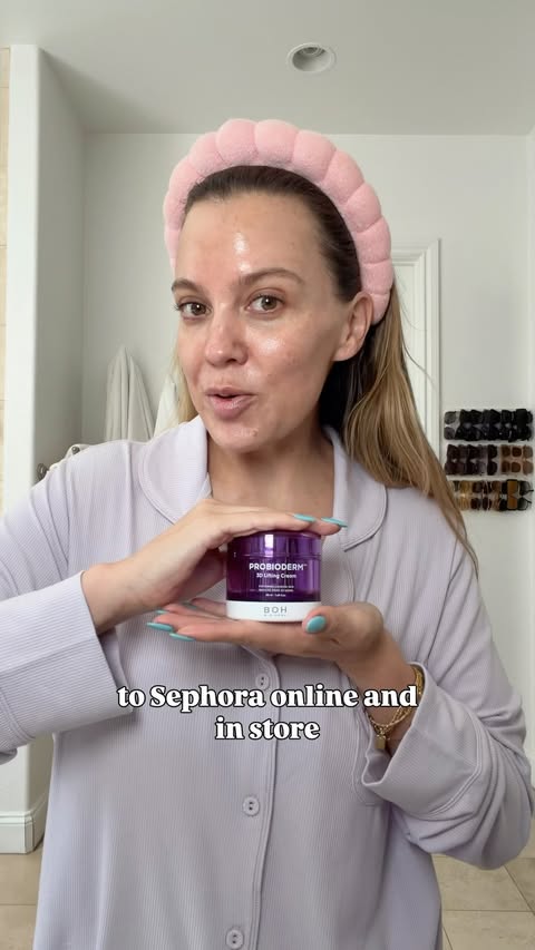 Instagram post by @ashleyandemilyblog for LTK. Caption reads: [...] #Oliveyoungxsephora #lifting ad @shop.ltk....