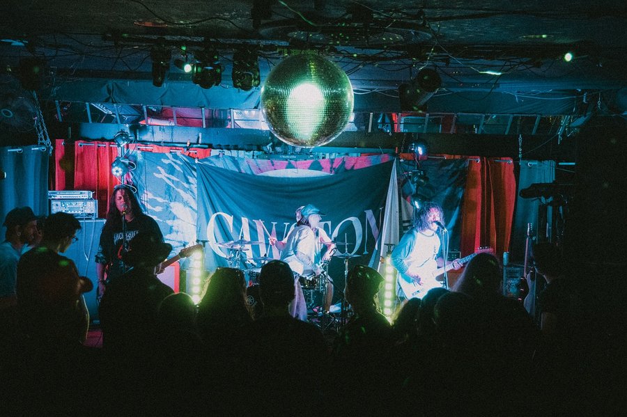 Instagram post by @cawstonmusic for Betopper. Caption reads: [...] our performance this tour courtesy of....