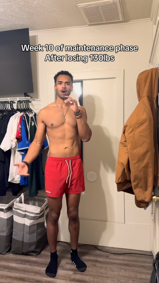 Instagram post by @spencestheticss for RENPHO. Caption reads: [...] which is also represented on the scale.....