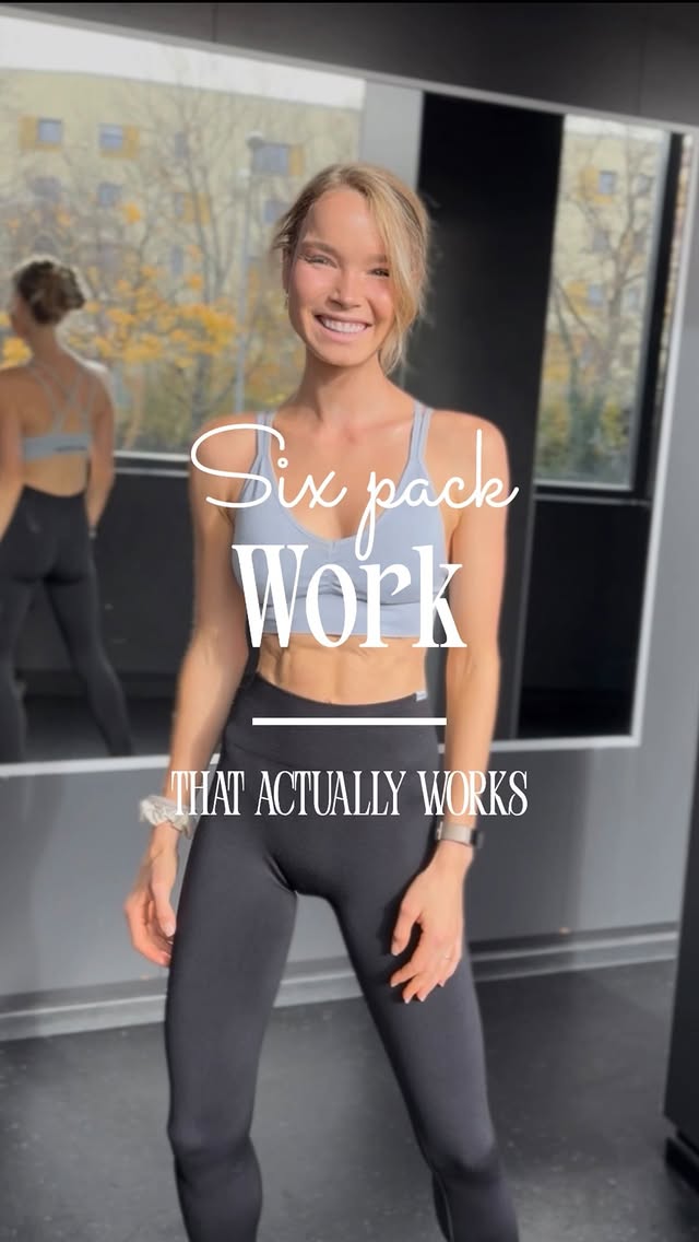 Instagram post by @cosimabeil for Smilodox. Caption reads: [...] fit look for your core workouts: the....