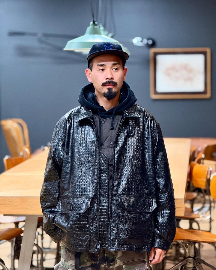 Instagram post by @yanai.jun1 for Danner. Caption reads: [...] PLUS別注の3/4 BDU....