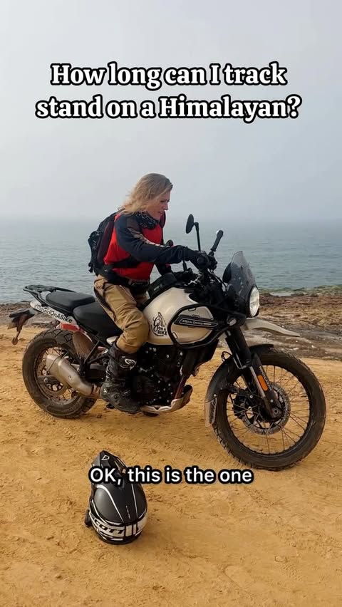 Instagram post by @thegirlonabike for Mosko Moto. Caption reads: Oh gosh, the end!! 👀 Who else actually practices....