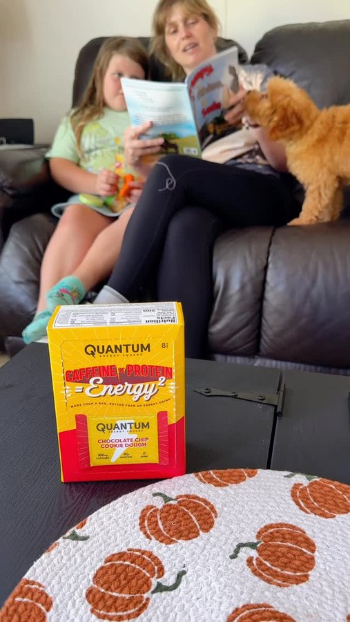 Instagram post by @shelly_and_madisyn for Quantum Squares. Caption reads: [...] essential! That’s why I grab @quantumsquares....
