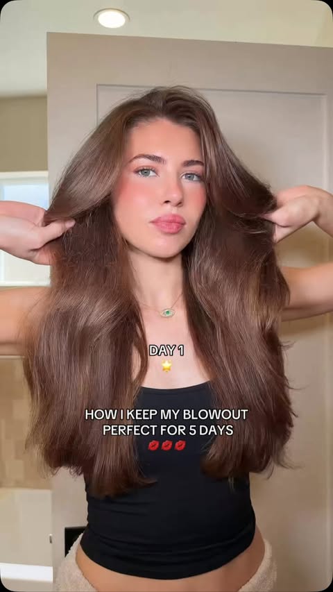 Instagram post by @audboos for Revlon Hair Tools. Caption reads: [...] maintain my blowouts for 5 days! 😍....