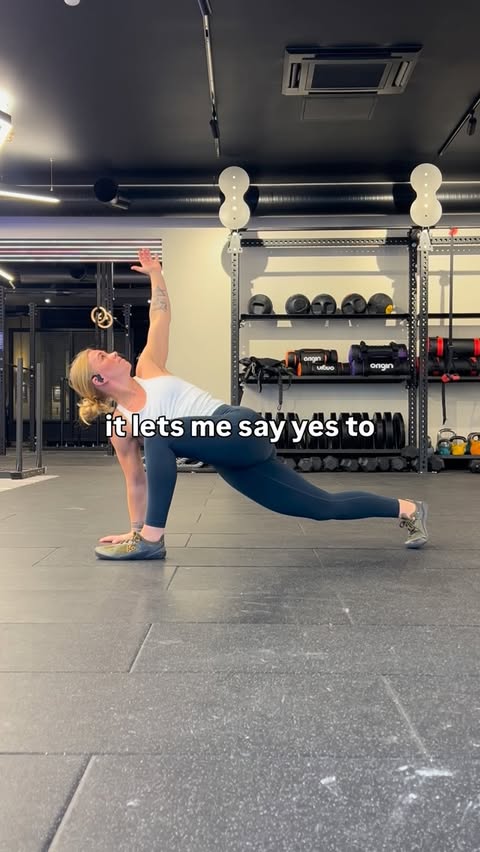 Instagram post by @samsays_pt for VIVOBAREFOOT. Caption reads: [...] of the new, updated version of the....