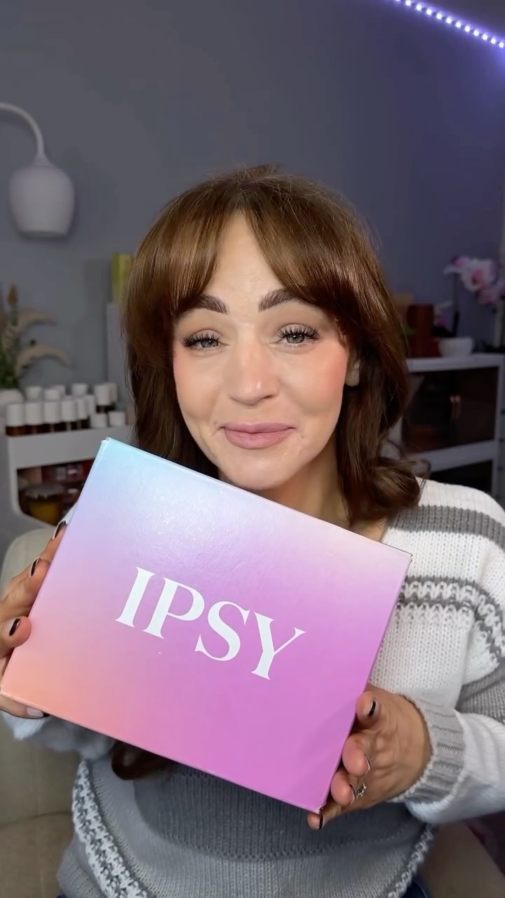 Instagram post by @beauty.is.everyone for Dew of the Gods. Caption reads: [...] lineup is giving fall fantasy! 🍂....