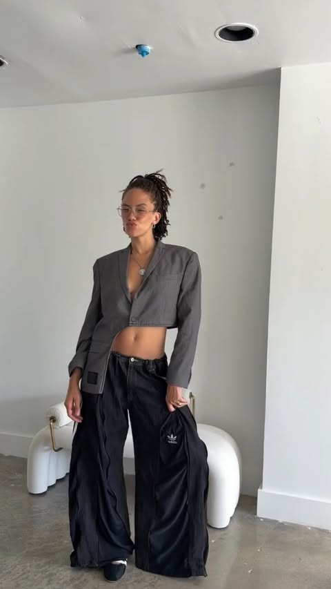 Instagram post by @malouskwette for Warby Parker. Caption reads: [...] missed having a frame wardrobe 🤓✨....
