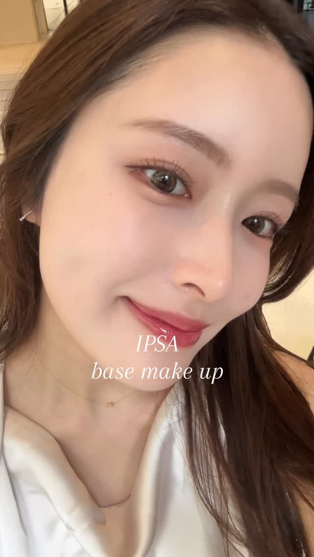 Instagram post by @momomoo_2 for Ipsa. Caption reads: @ipsa_jp....