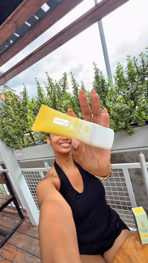 Instagram post by @tatummacalagh_ for Clinique. Caption reads: [...] comes to skincare you trust. using the....