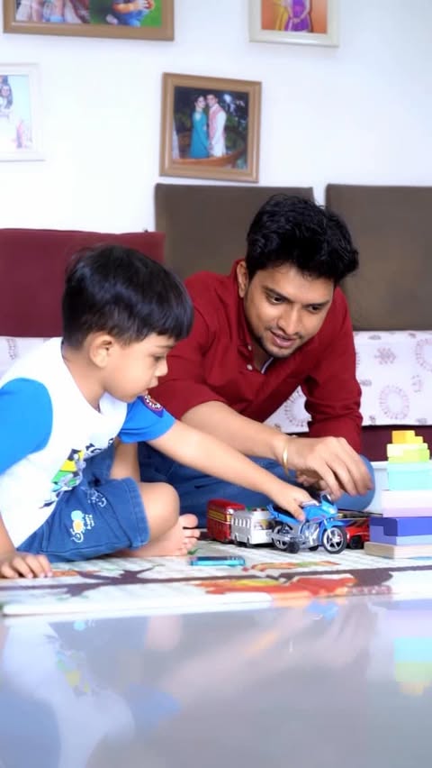 Instagram post by @thedadzdiary for HDFC Life. Caption reads: [...] we’re quietly preparing for. This @hdfclife....