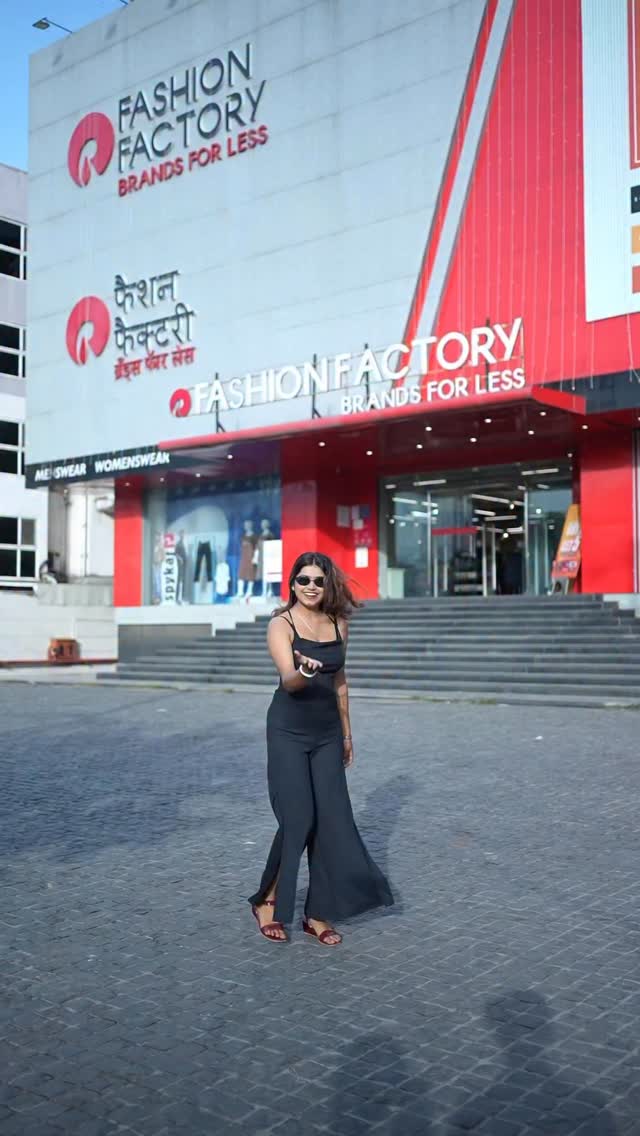 Instagram post by @iloveindore for Fashion Factory. Caption reads: Get festive-ready with more fashion, more fun,....