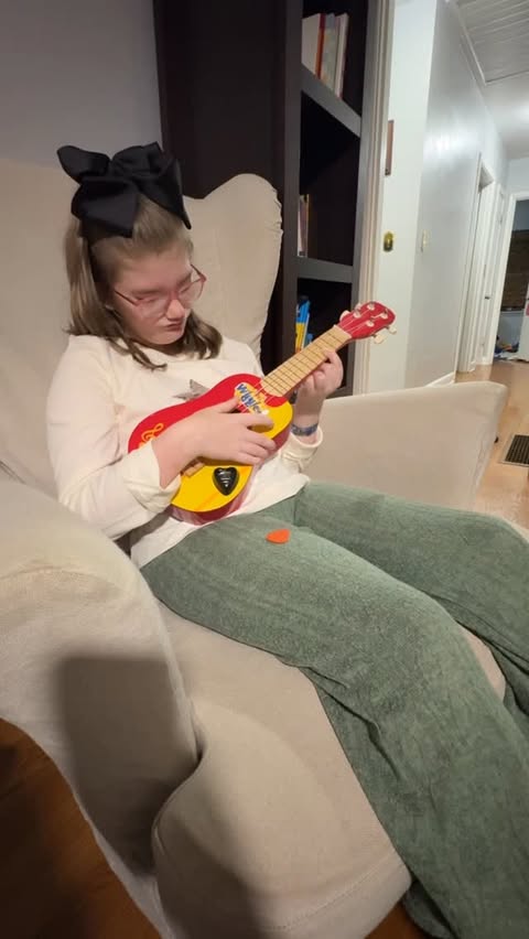 Instagram post by @mrsamandastanton for Outschool. Caption reads: #outschoolpartner This was such a fun experience....