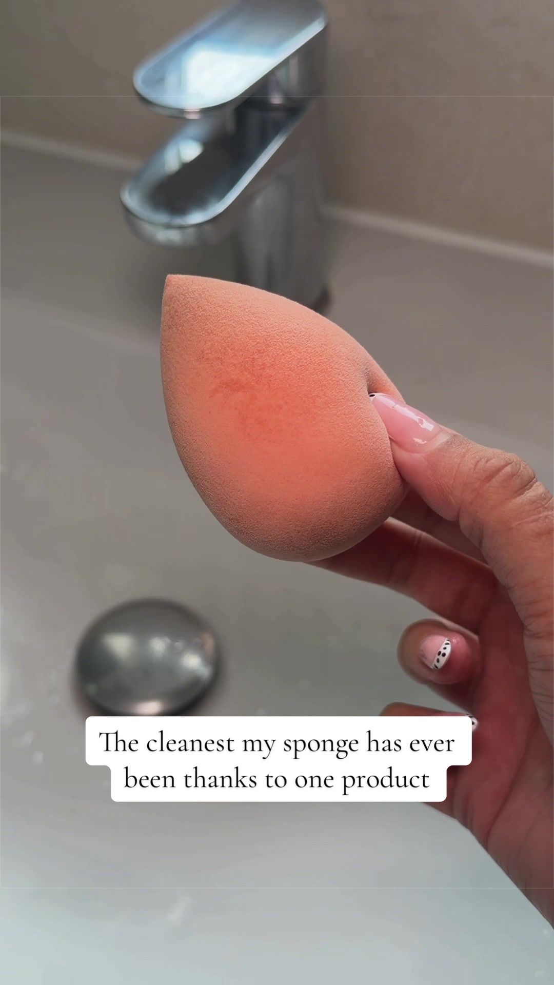 TikTok post by @simmkaurr_ for Clomaná. Caption reads: [...] that came out is actually embarrassing.....
