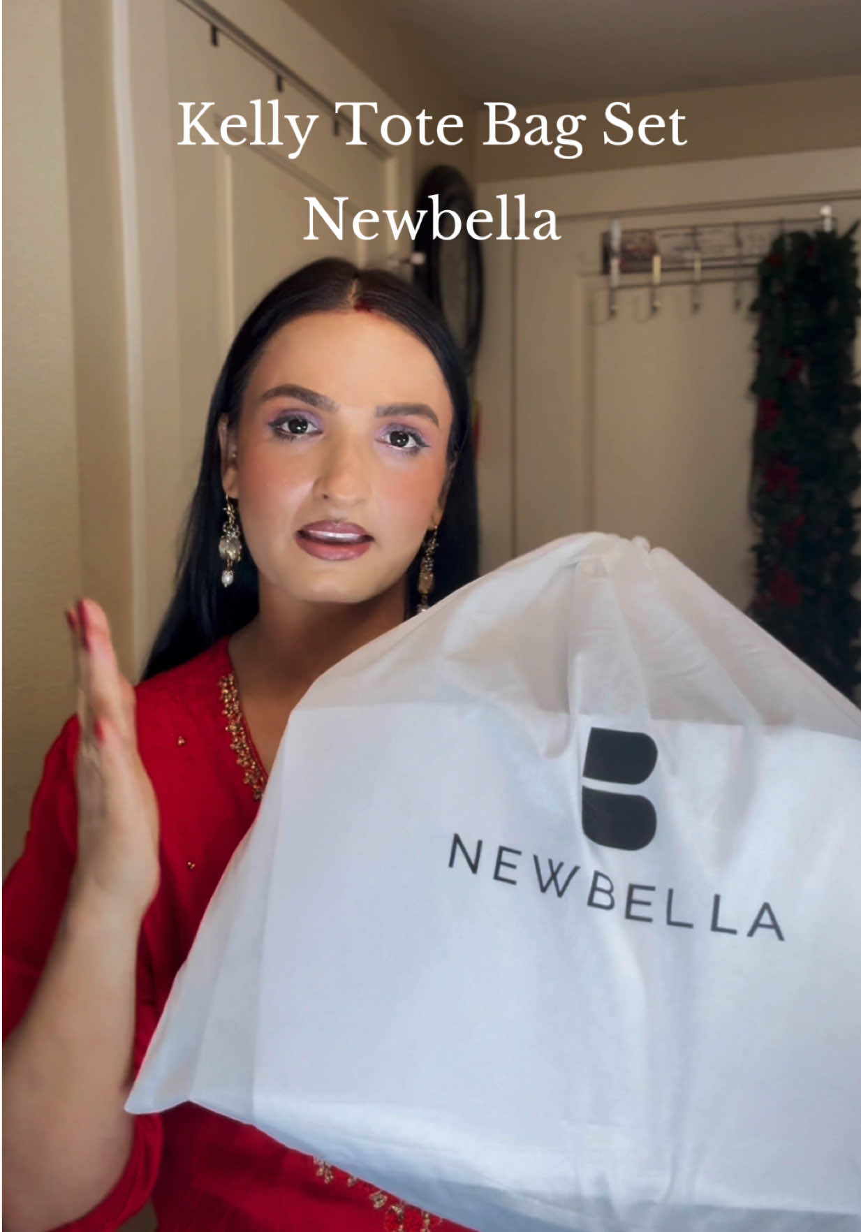 TikTok post by @neelampoudel241 for NEWBELLA. Caption reads: Kelly Tote Bag Set newbella #kellytotebag....