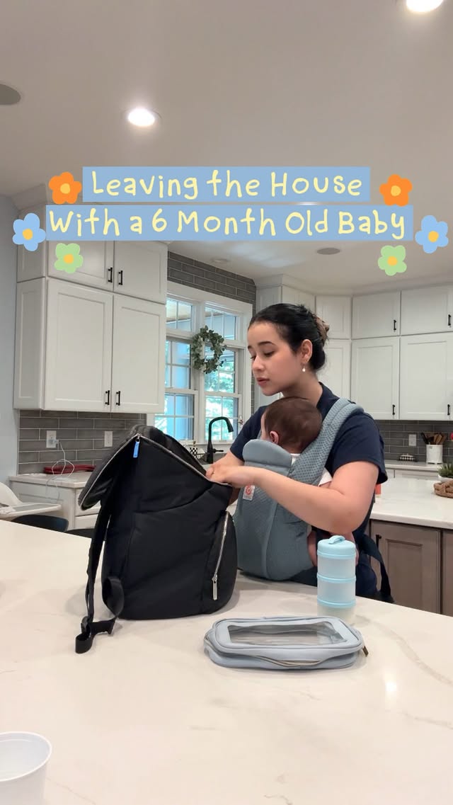 Instagram post by @mrs.isabelabarbosa for Ergobaby. Caption reads: [...] been loving how lightweight the new....