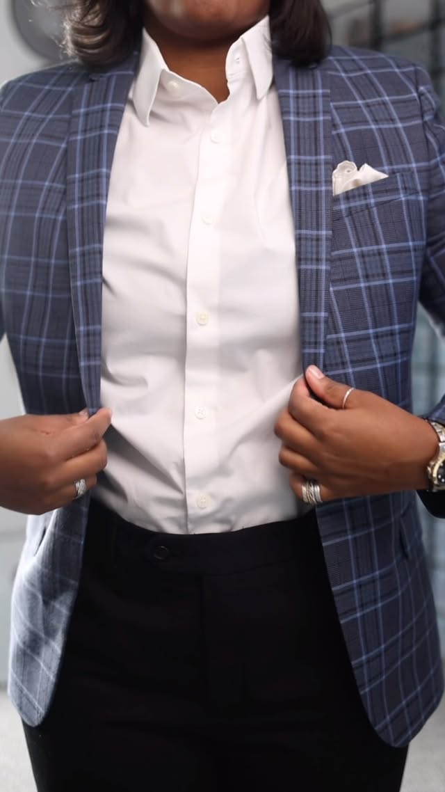Instagram post by @thenewmixx for Suitshop. Caption reads: [...] Blazer: - @riverisland Trousers:....