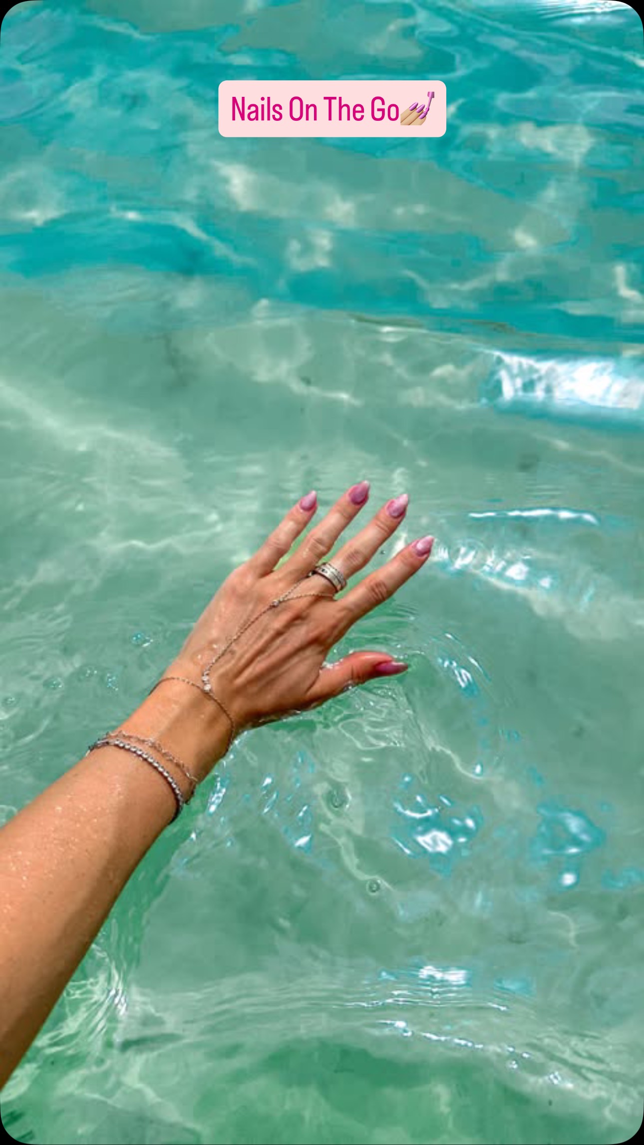 Instagram post by @gracetaylorr19 for Le Mini Macaron. Caption reads: Cat eye gel nails are a yes from me🤭💖....