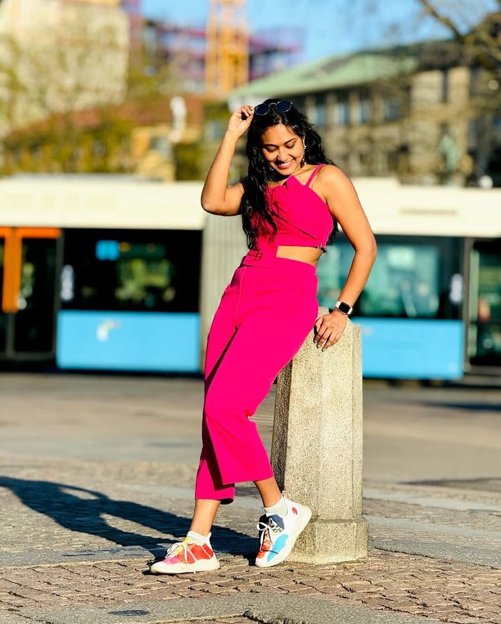 Instagram post by @chicha_travelstories for UIN Footwear. Caption reads: Step into urban chic with UIN Shoes @uinfootwear –....